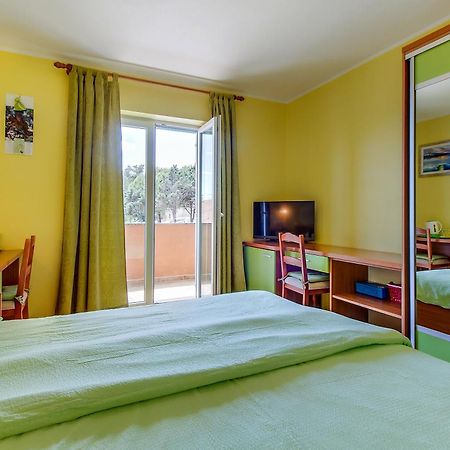 Apartments And Rooms By The Sea Nerezine, Losinj - 11815 Pokoj fotografie