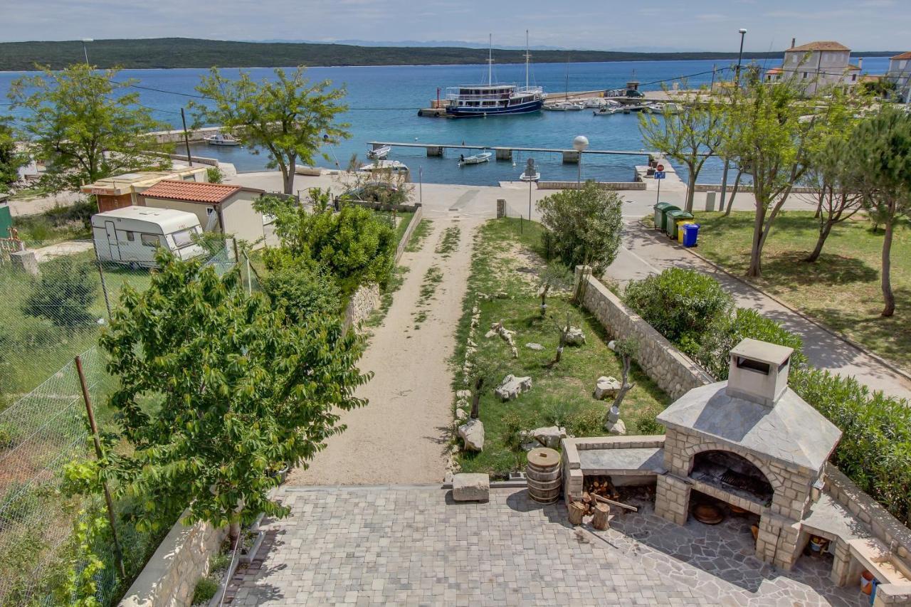 Apartments And Rooms By The Sea Nerezine, Losinj - 11815 Exteriér fotografie