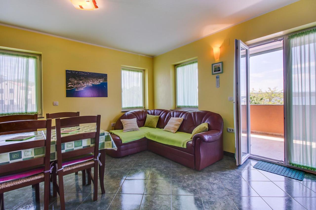 Apartments And Rooms By The Sea Nerezine, Losinj - 11815 Exteriér fotografie