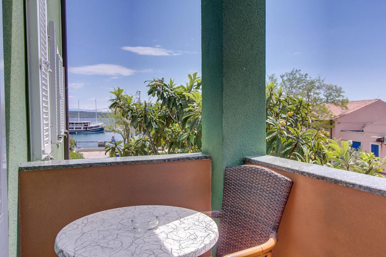 Apartments And Rooms By The Sea Nerezine, Losinj - 11815 Exteriér fotografie